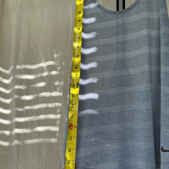 Nike Tank Top - Picture 6 of 6